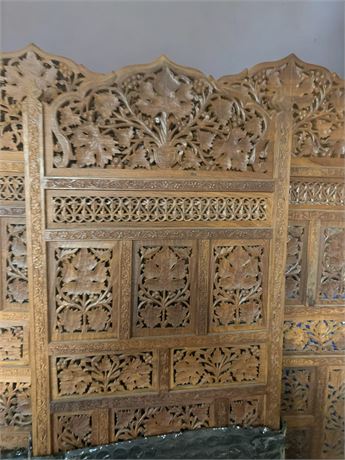 Wooden 3 Panel Screen/Room Dividers With Hand-Carved Foliage Scrollwork