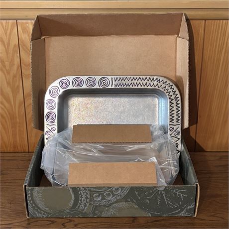 Wilton Armetale Reggae Rectangle Baker 820074