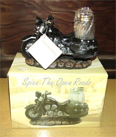 DWK Motorcycle Salt & Pepper Shakers Stand