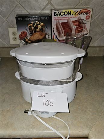 Small Appliance Lot- B&D Steamer, Oster Blender, Electric Knife & More