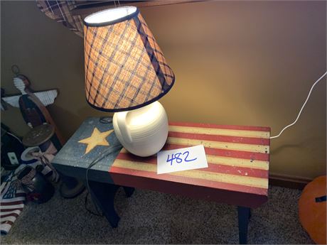 Patriotic Wood Bench & Lamp Lot