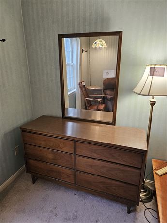 Broyhill Dresser & Mirror