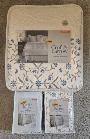 Croft & Barrow Heirloom Bedspread & Shaws