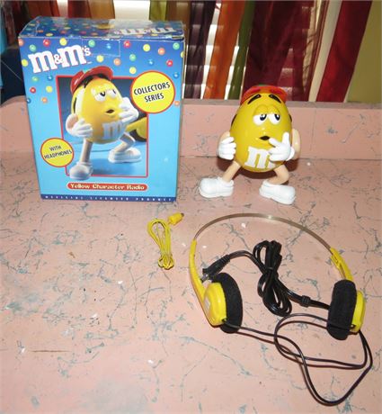 M & M's Yellow Character Radio & Headphones