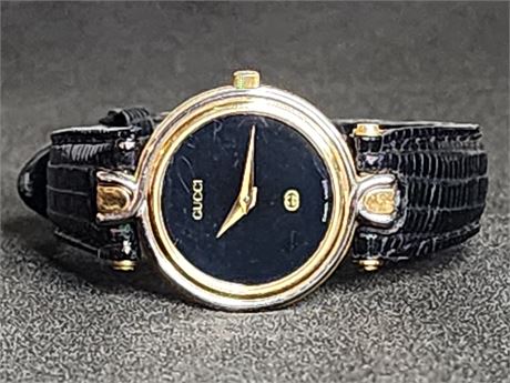 Vintage GUCCI 4500L Quartz Ladies Watch