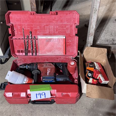 Hilti TE15 Hammer Drill Set & Case - Works