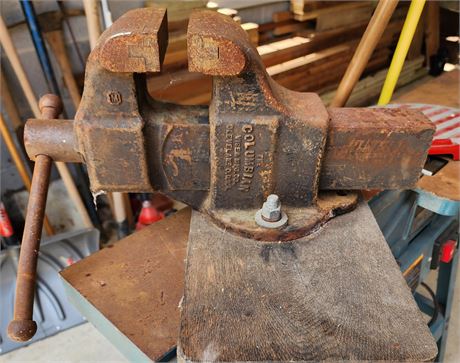 ** Columbian Vise No. 144M Cleveland Ohio Howe. Co. Cast Iron Steel Bench Vise