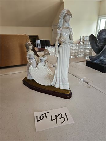 Lladro 1984 Wedding Day Figurine