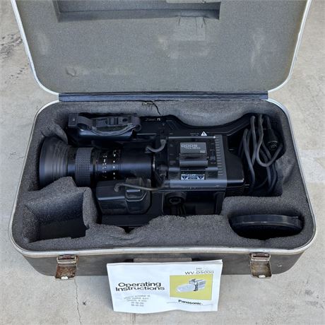 Panasonic WV-D5000 Digital 5000 HD System Camera w/ Case