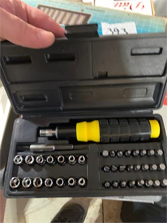 Screwdriver Set In Carrying Case