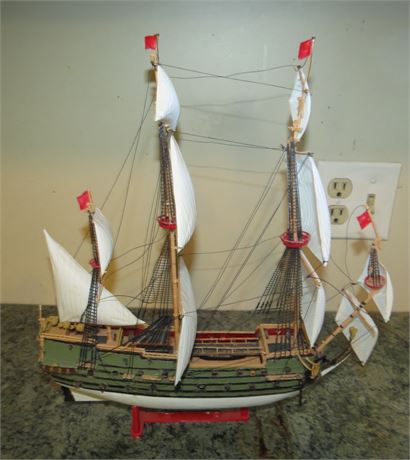 Model Ship