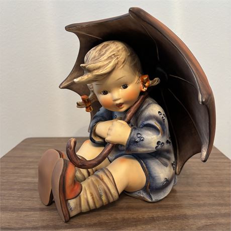 Large "Umbrella Girl" TM3 Goebel Hummel Figurine