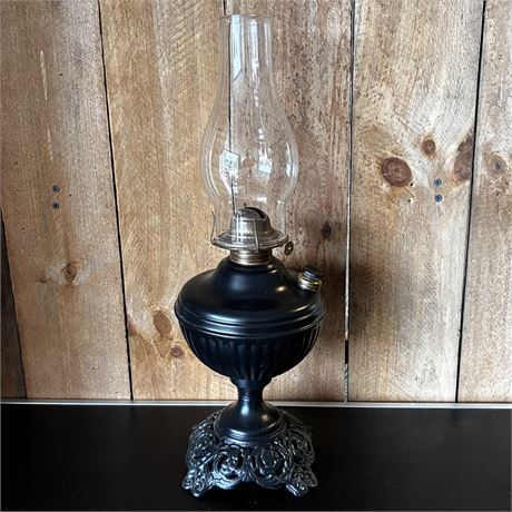 Antique Risdon P&A Oil Lamp