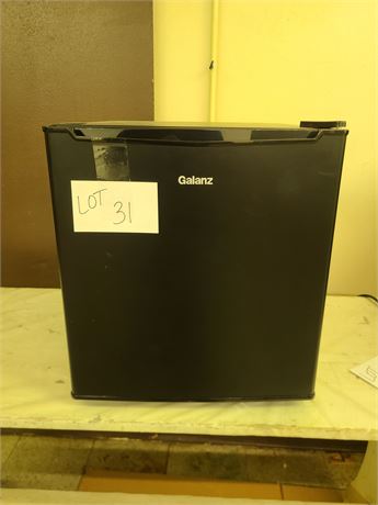 Galanz Mini Refrigerator