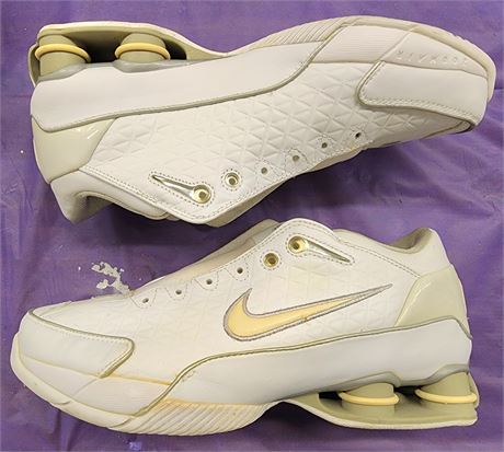 Nike Shox Shoes