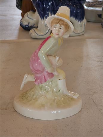 Royal Doulton "The Nursery Rhyme Collection" 1983 Figurine