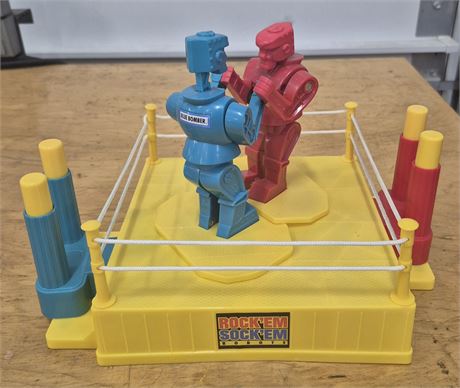 Rock 'Em Sock 'Em Robots