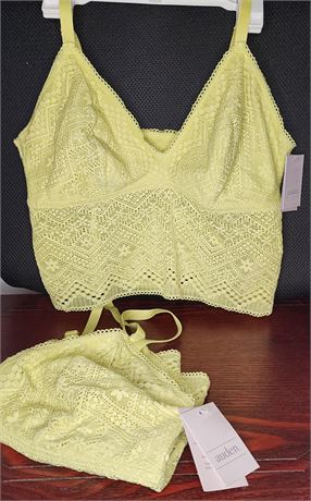 *NWT* Cotton/Lace Bralettes~Size Large