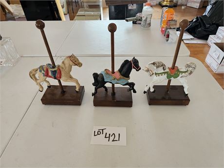 Mann's Carousel Horse Music Box Figurines