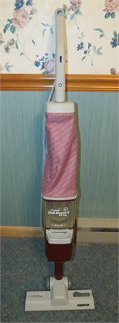Hoover 3 Speed Quik Broom