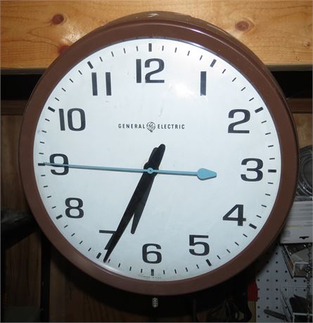 GE Electric Clock