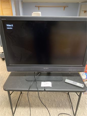 Sony Bravia Flat Screen TV Model KDL-40V2500 with Metal Stand