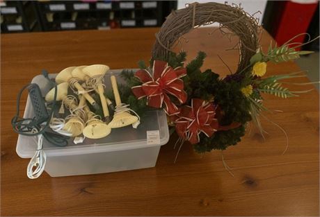 Plastic Christmas Candle & Wreath/Bow Lot In Plastic Tote