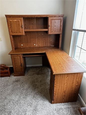 L-shaped Sauder Desk