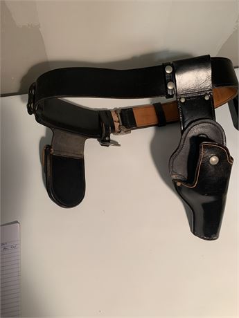 Gun Holster With Belt And 12 Rounds Of Ammo For .357 Magnum Firearm