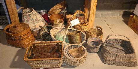 Large Mixed Basket Lot & Lamp Shades