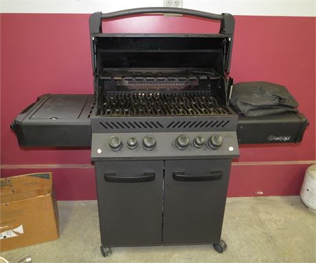Napoleon Phantom Prestige 500 Gas Grill