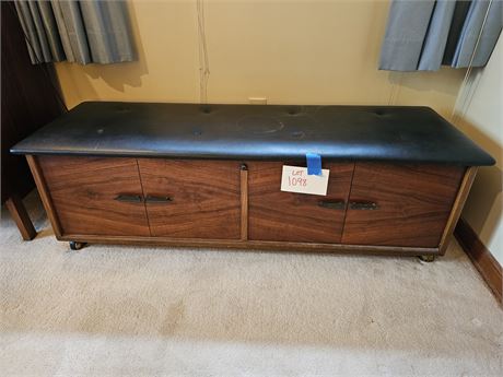 Vintage Lane Cedar Chest - Bench
