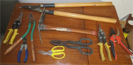 Assorted Cutting Tools