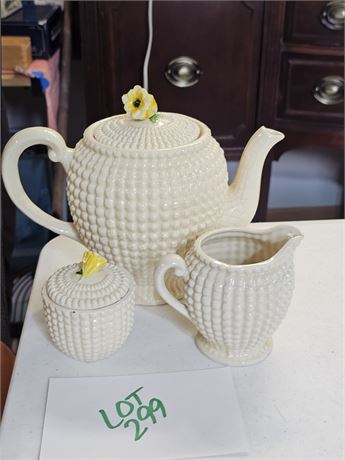 Vintage Stipple Teapot / Creamer & Sugar