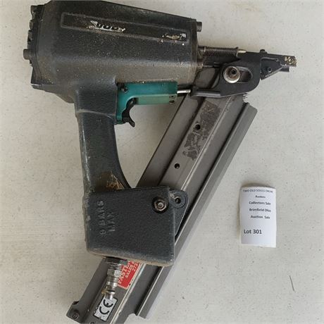 Duo-Fast Pneumatic Strip Framing Air Pressure Nailer Tool Model CN-325B