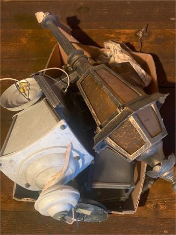 Carriage/Buggy-Style Lamp Lighting Fixture Lot