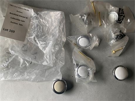 Silver & White Round Cabinet Knobs & Drawer Pulls