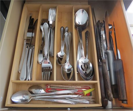 Kitchen Drawer Cleanout: Flatware, Cutlery