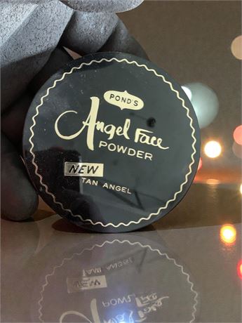 Lot of Vintage Ponds Angel Face Compact Powder In Tan Angel