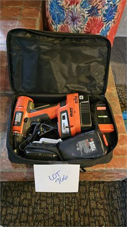 Black & Decker Cordless Drill With Charger & Battery