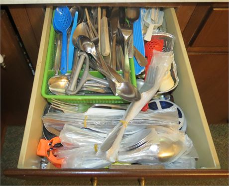 Kitchen Drawer Cleanout: Flatware, Etc