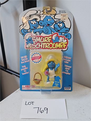 Peyo PVC Smurfette in Original Packaging