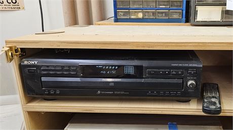 Sony Compact Disc Player 5-CD Changer