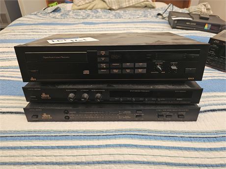 DBX Audio Equipment : DX3 CD Player / 120X-DS Crossover & 224-DX Tape Reduction