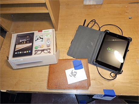 Acer Iconia A1 Tablet with Extra Case & Charger