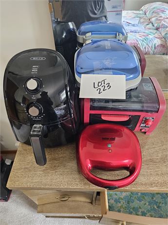 Mixed Small Appliance Lot: Better Chef, Toaster Oven, Foreman Grill, & More