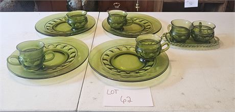 Indiana Glass Kings Crown Green Luncheon Set Place Of 4 With Sugar, Creamer & Bu