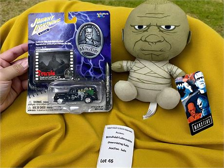 Johnny Lightning Die-Cast Car W/Frankenstein's Monster & Mummy Monster Plush