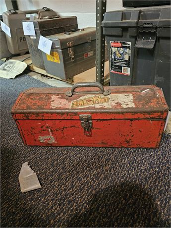 ICBO Red Metal Tool Box with Hardware