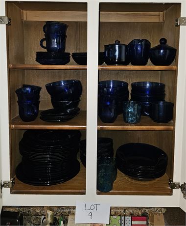 Cupboard Cleanout: Arcoroc Fleur Cobalt Plates, Soup Bowls, Mugs, Tea Glasses
